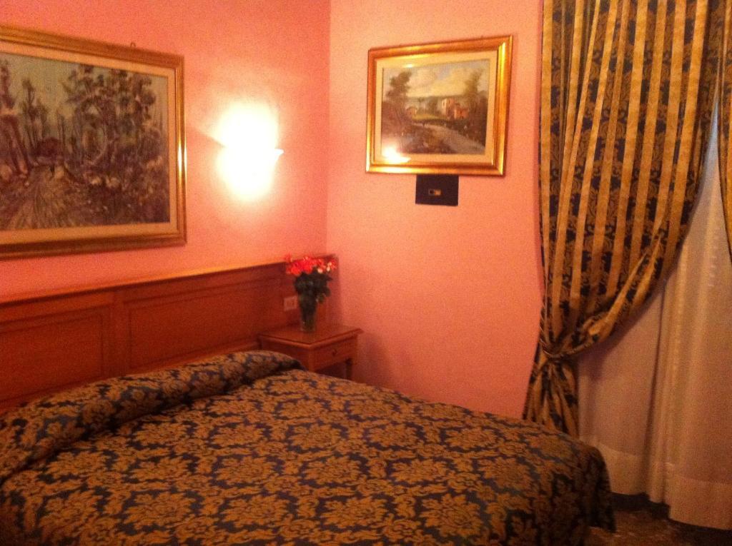 Ventura 3*