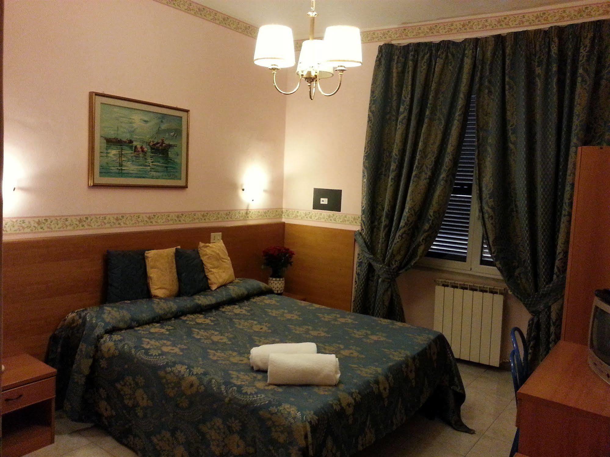 Ventura 3*